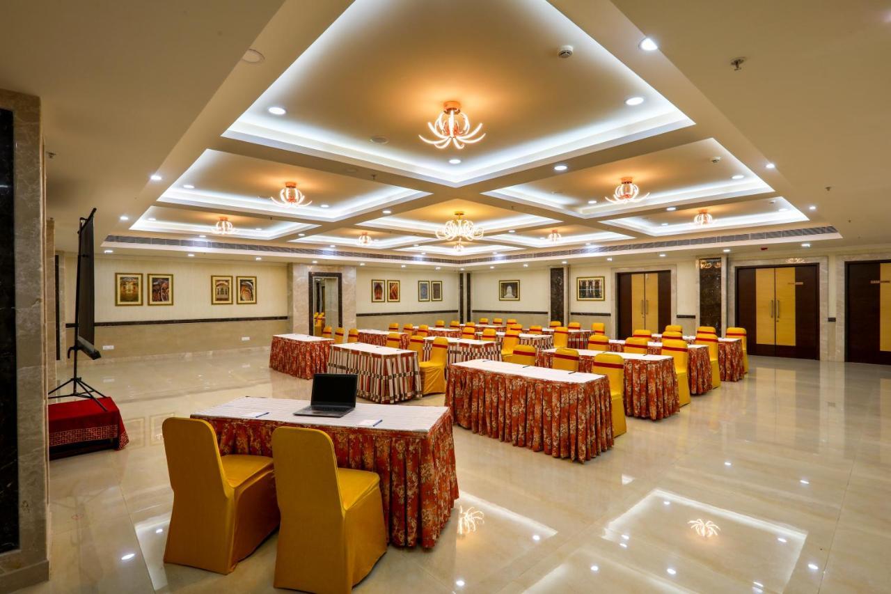 Hotel Aadithya Τσενάι Εξωτερικό φωτογραφία